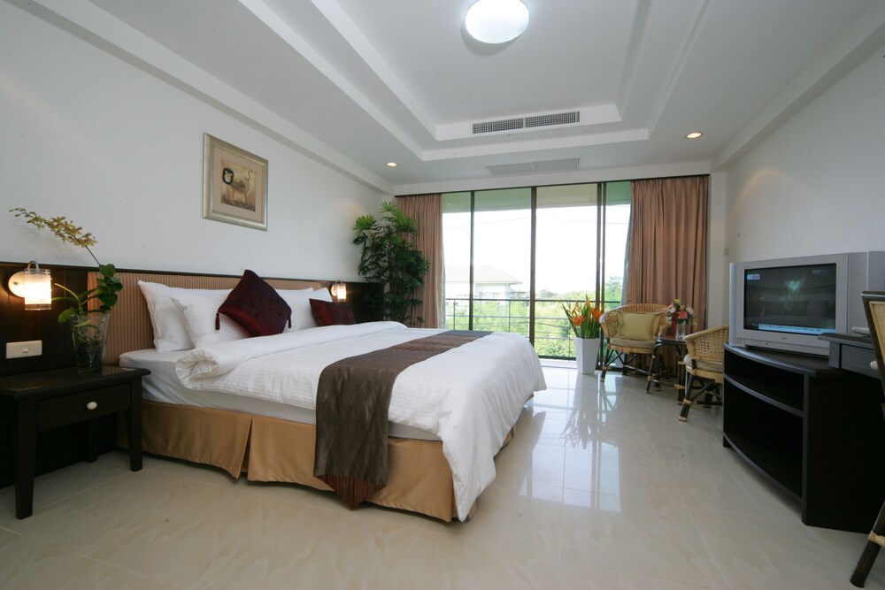 Murraya Residence 24/79