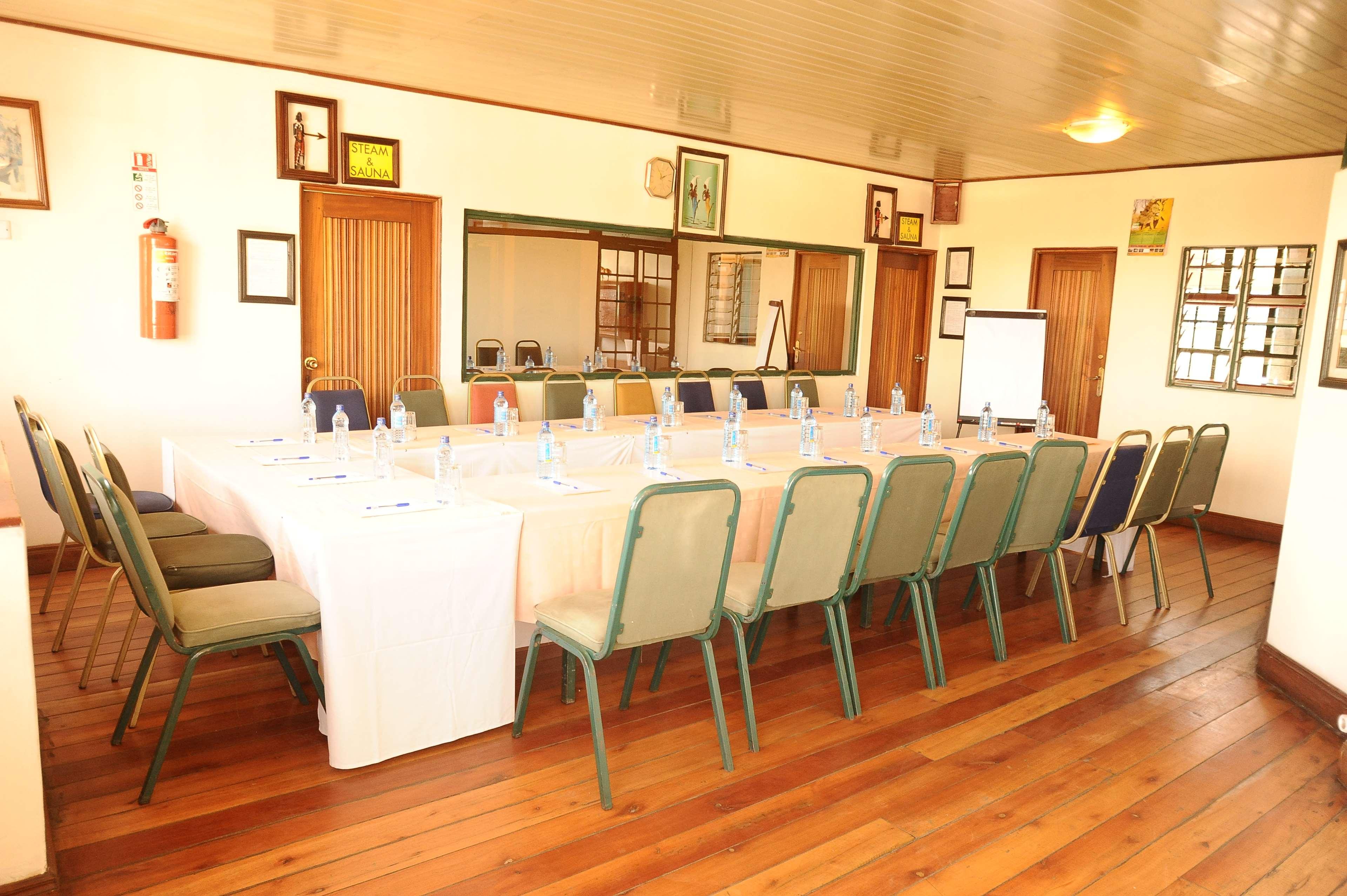 Kenya Comfort Hotel 61/69