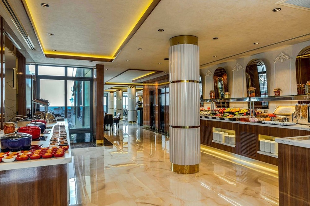 Beethoven Senfoni Hotel Istanbul 51/56