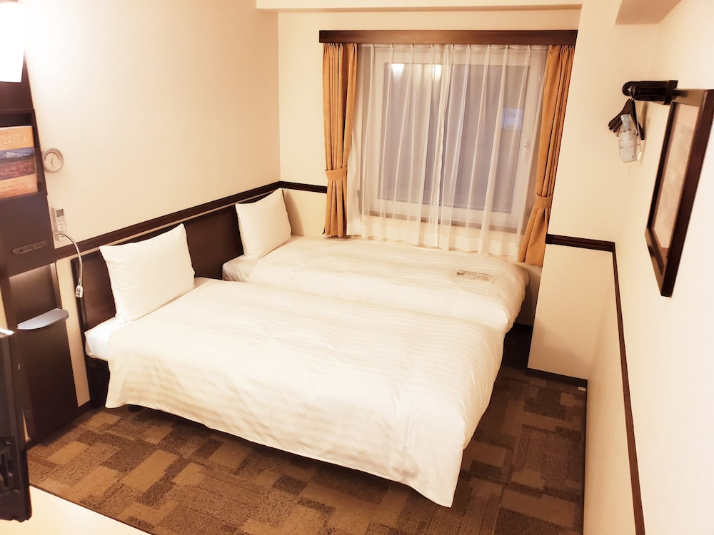 Toyoko Inn Nihonbashi Zeimusho Mae 23/50