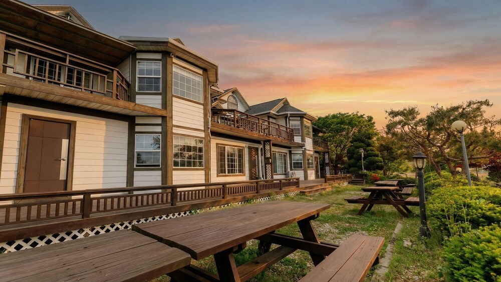 Ganghwa Western Beach Pension 43/50