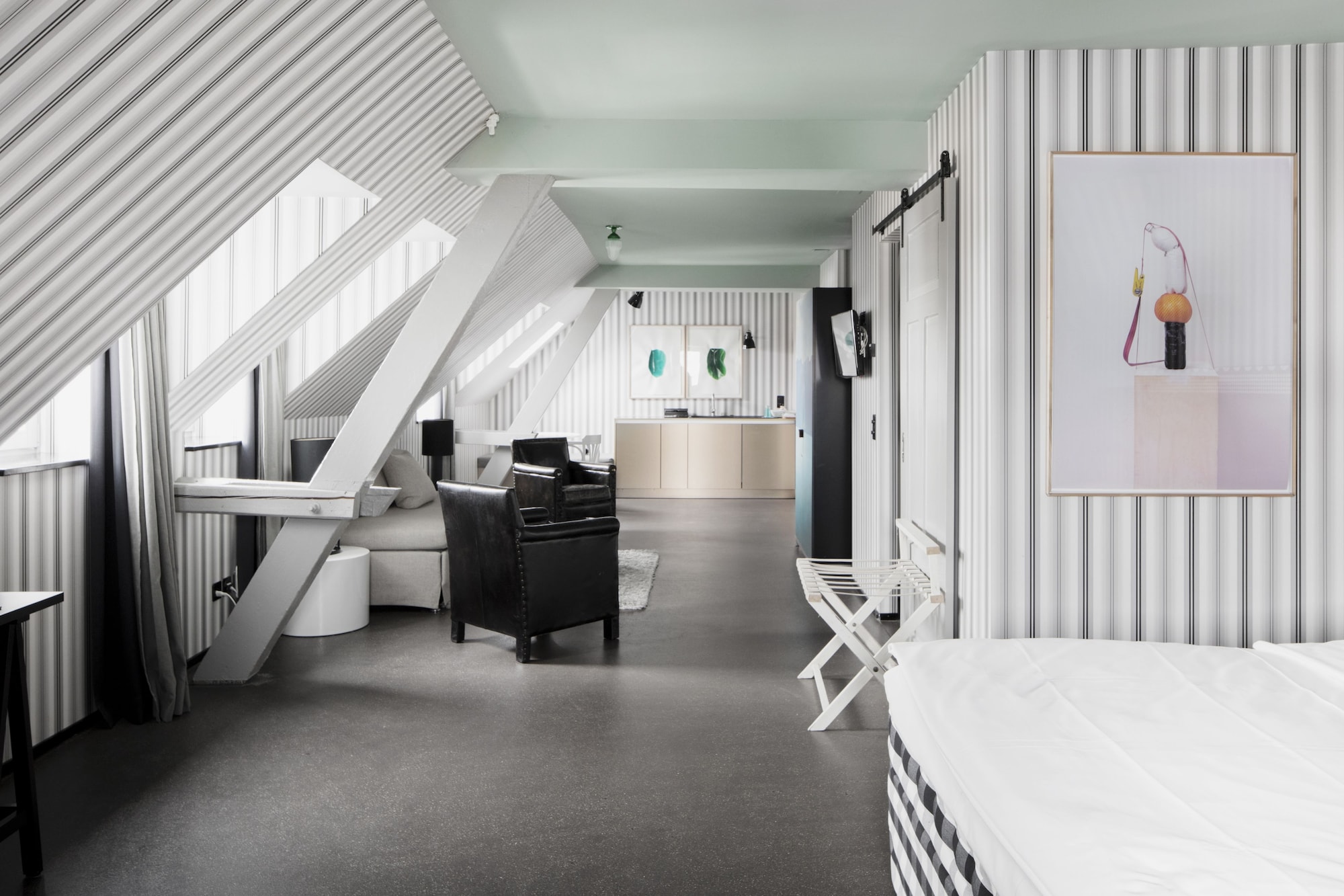 JUNIOR SUITE, ATTIC