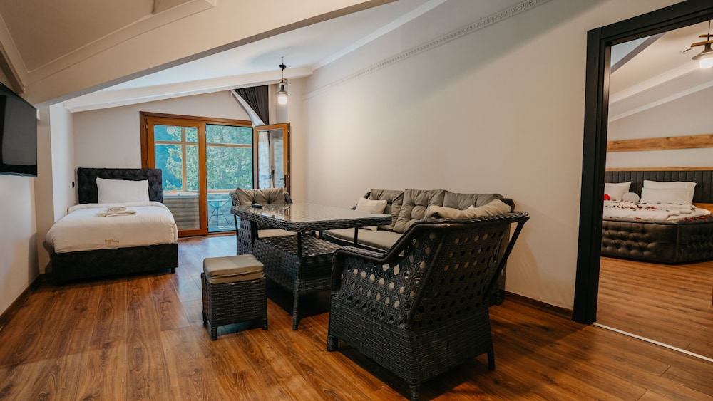 Pazarcik Mountain Hotel 30/50