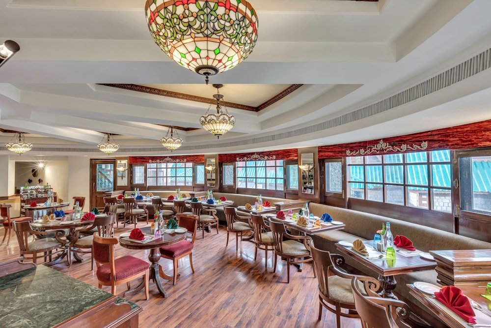 Club Mahindra White Meadows 36/50