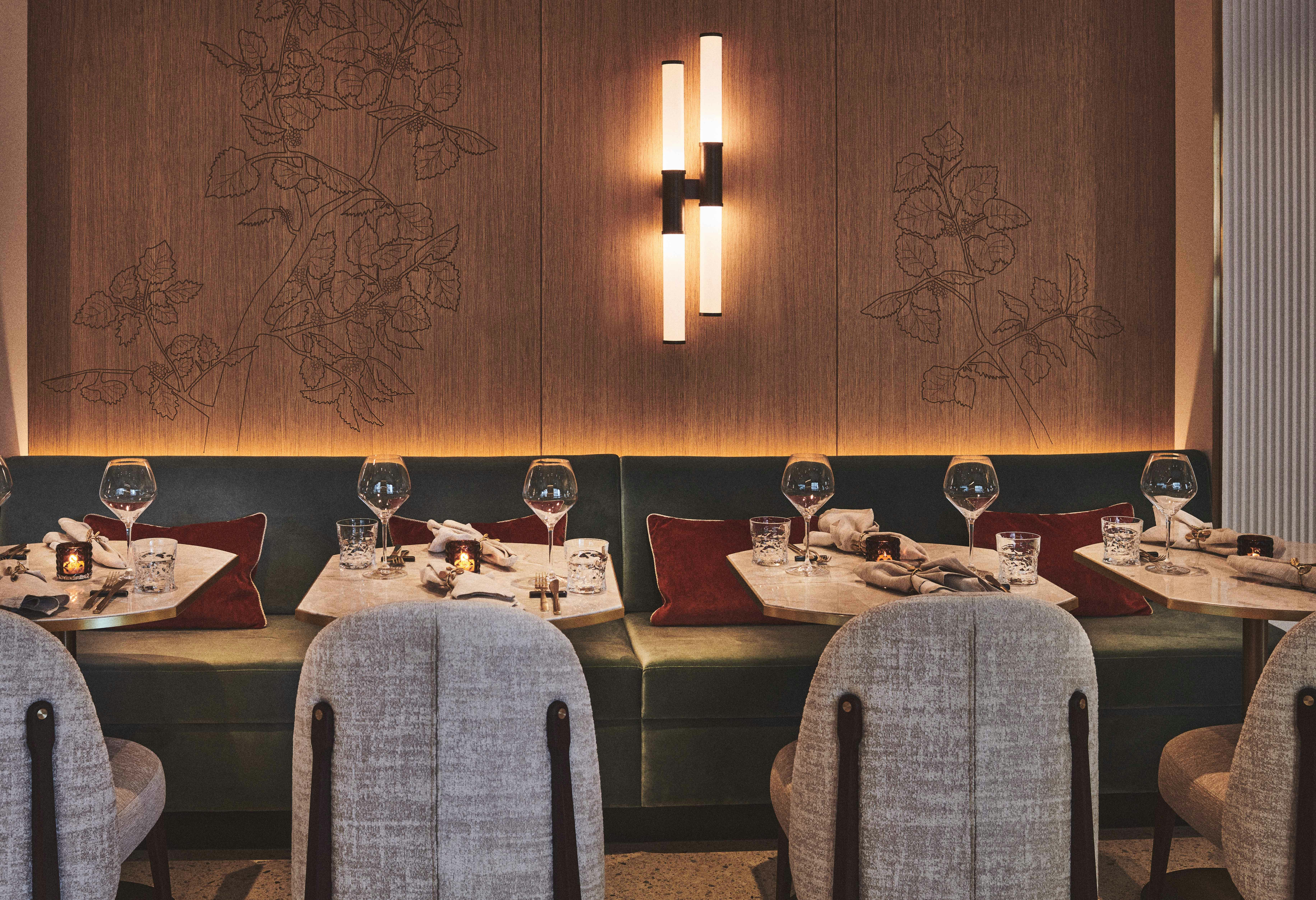 Small Luxury Hotel Ambassador Zurich 42/48