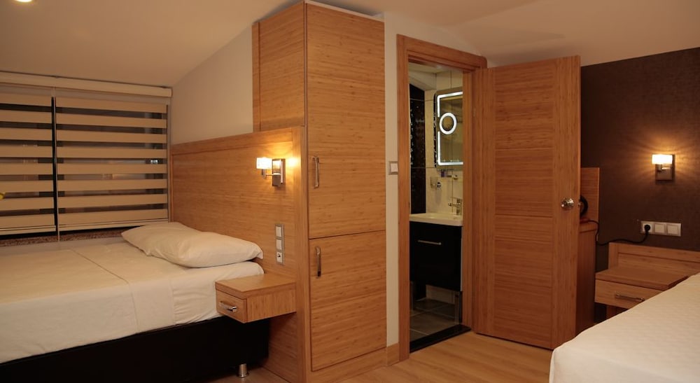 Demir Suite Hotel 15/38