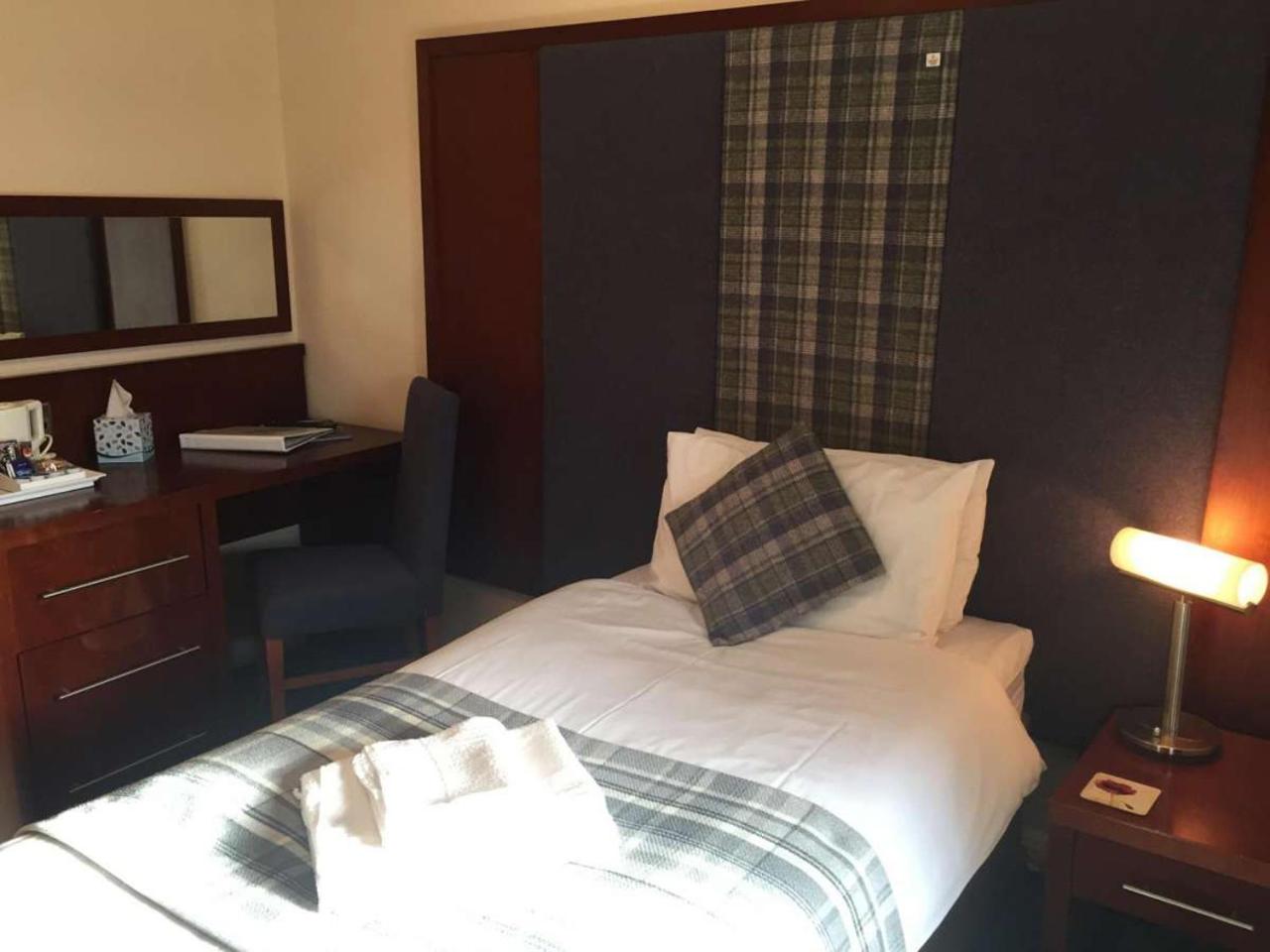 Polochar Inn 15/20