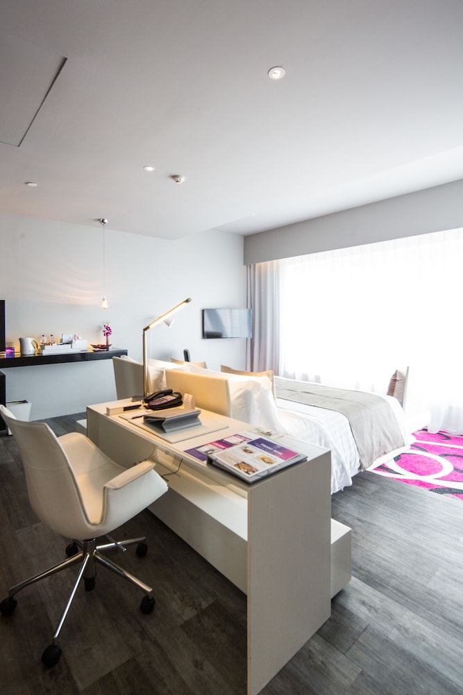 Mode Sathorn Hotel 63/73