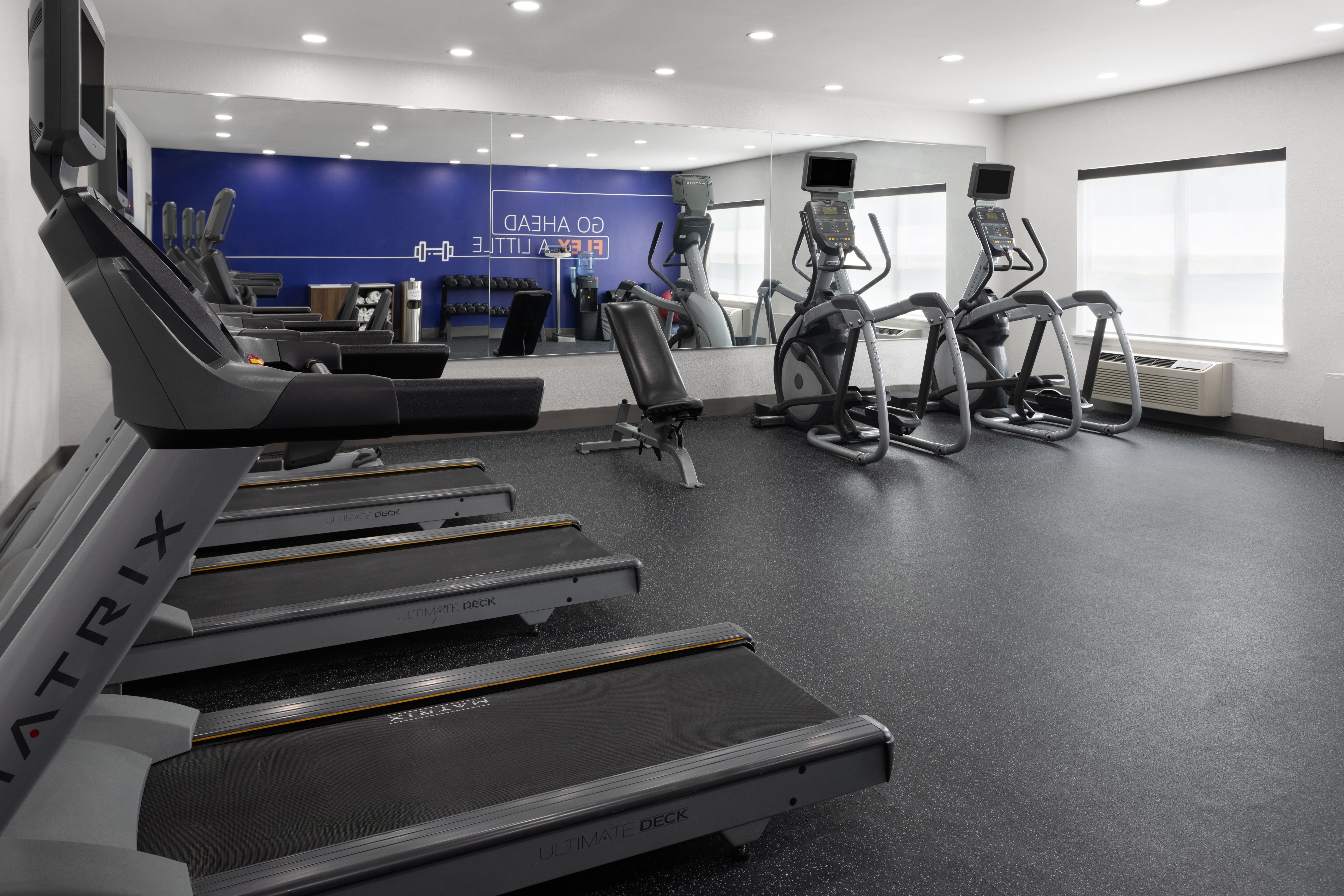 Holiday Inn Express & Suites Wyomissing 20/44