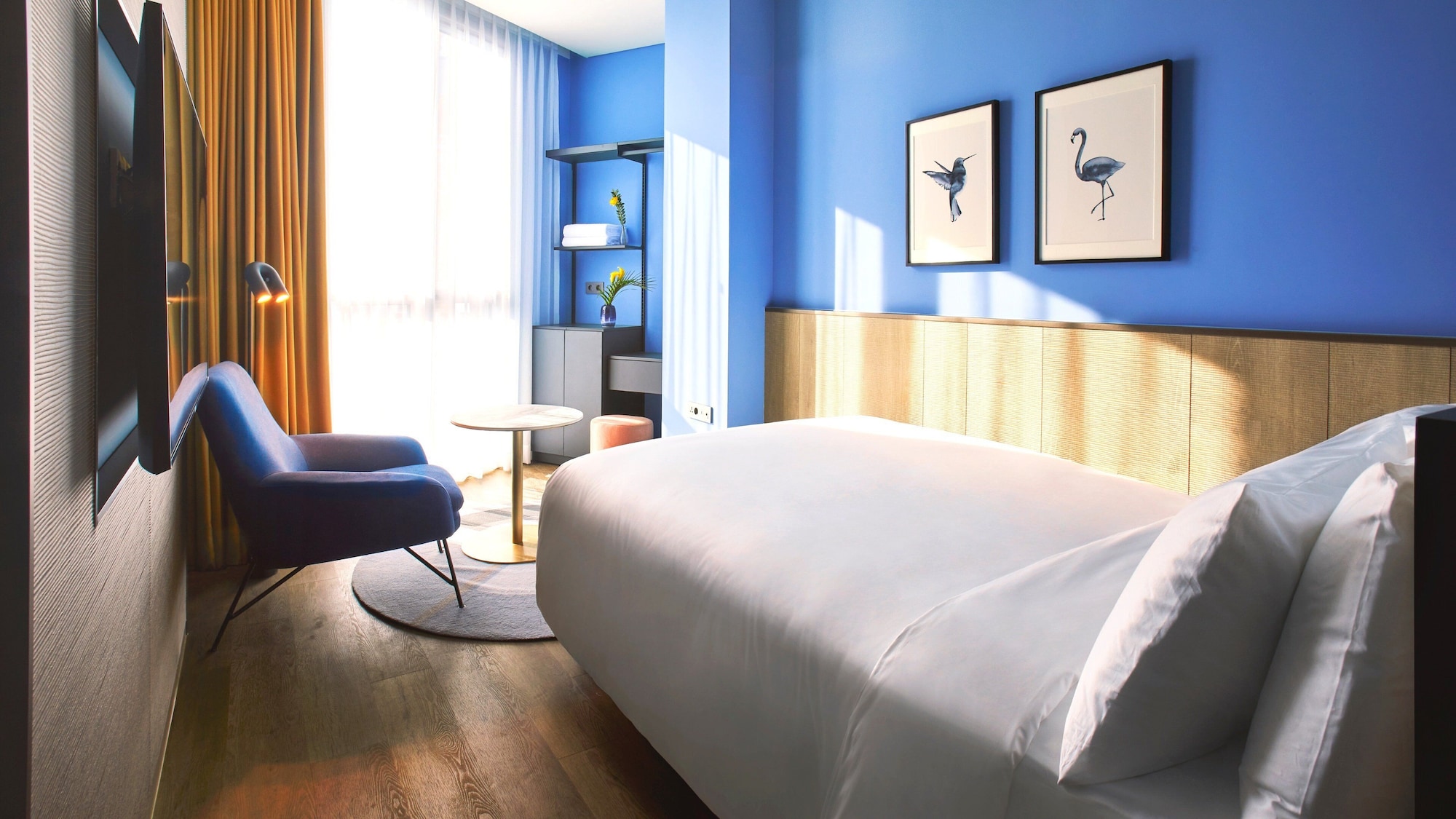 Deluxe, Double Bed