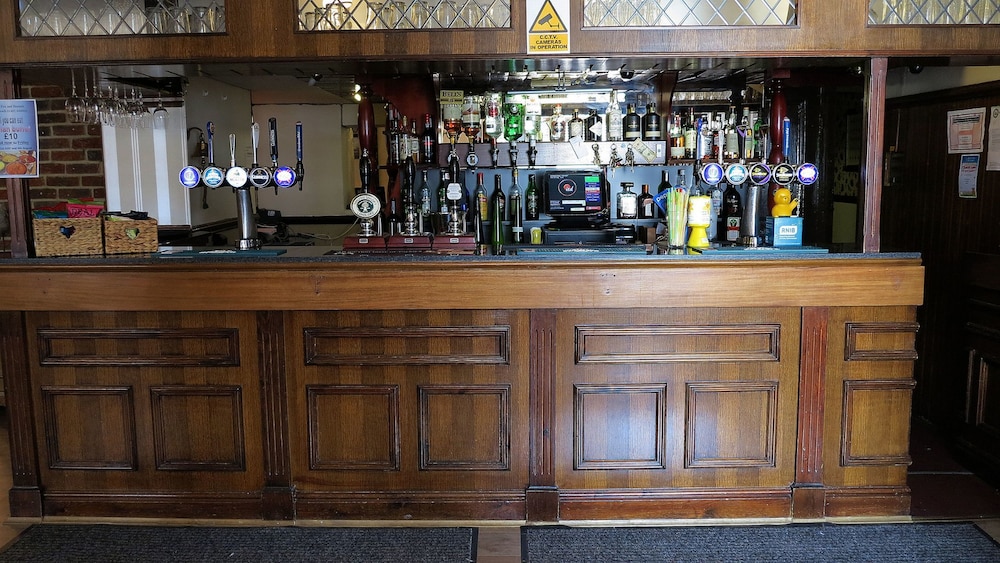 The Fox &amp; Hounds 19/30