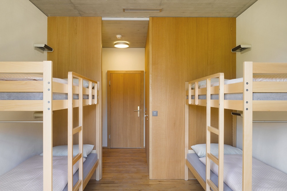 Interlaken Youth Hostel 39/63
