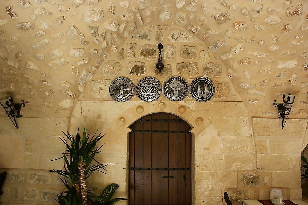 Maridin Hotel 3/50