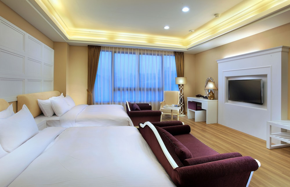 Hotel Modern Puli 7/50