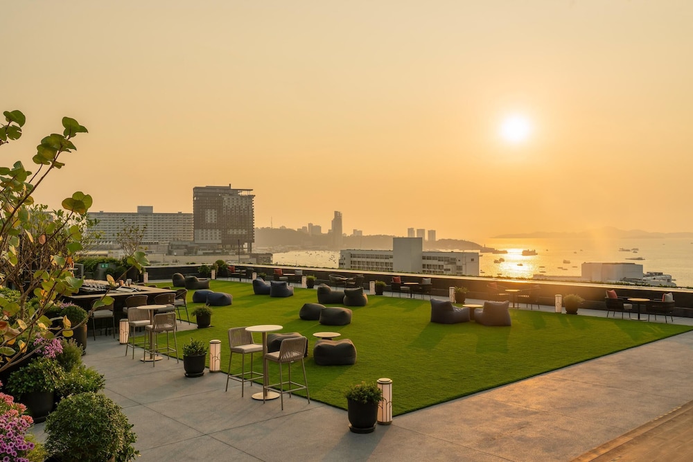 Melia Pattaya Hotel 52/59