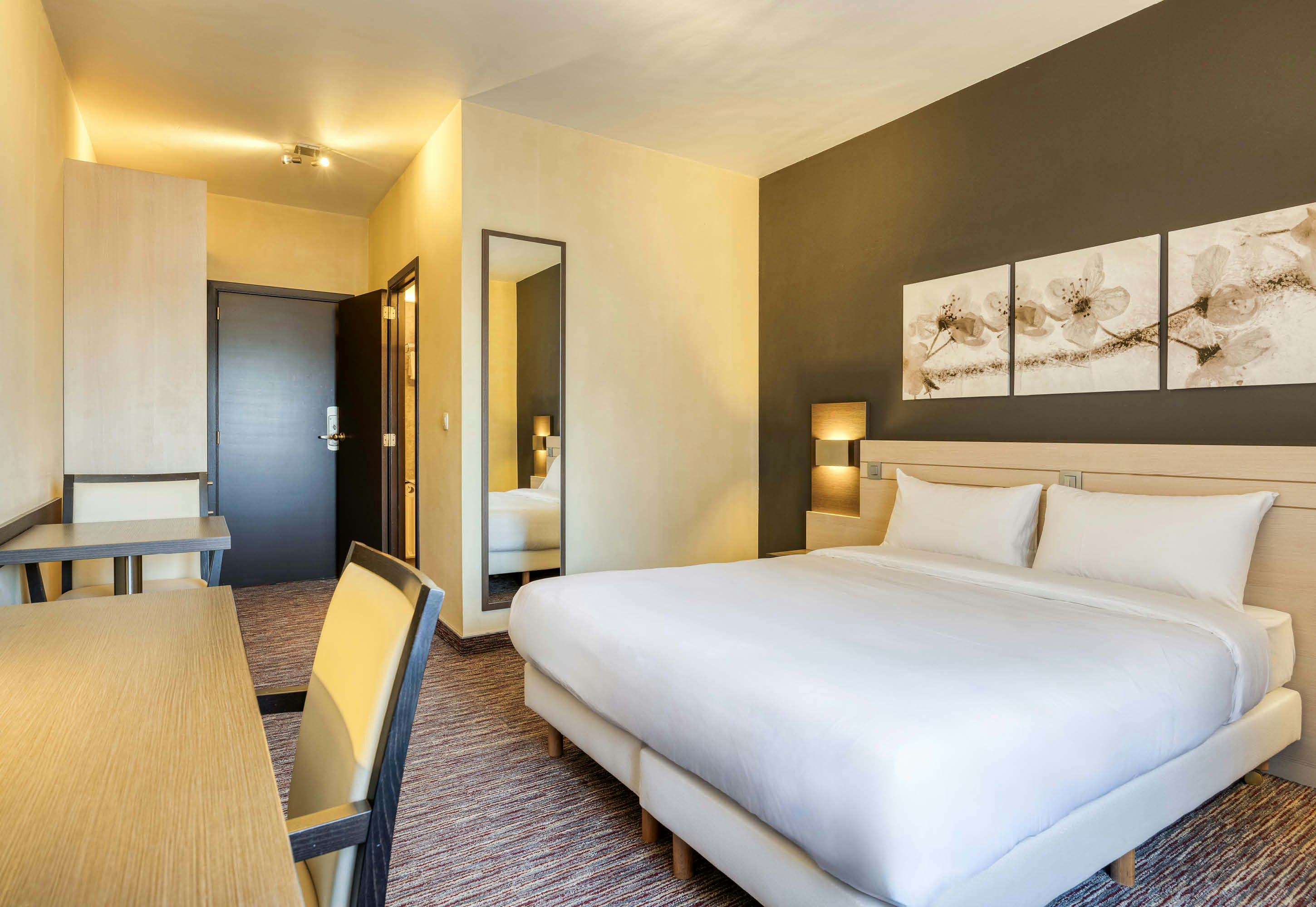 B&B HOTEL Mons Centre 5/15