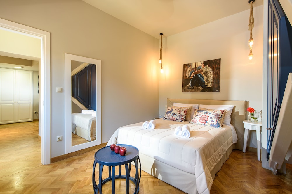 Candia Suites And Rooms 19/49
