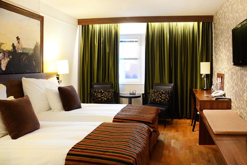 Clarion Hotel Winn 10/46