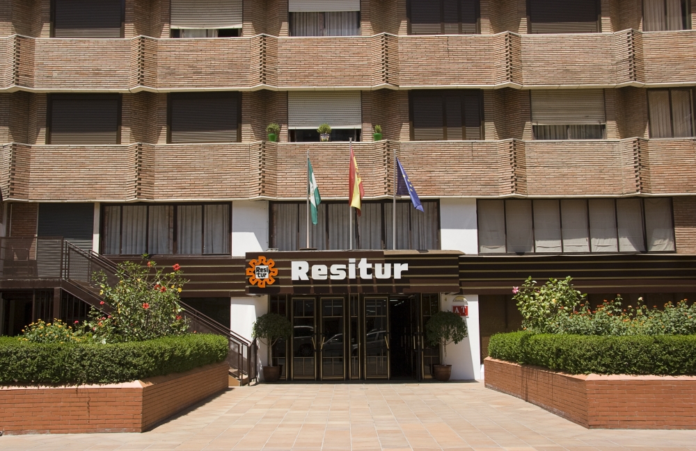 Resitur Apartamentos Turisticos En Seville 3/50