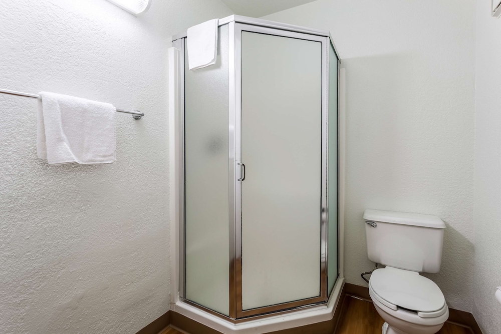 Motel6 Sacramento, CA - Downtown 52/60
