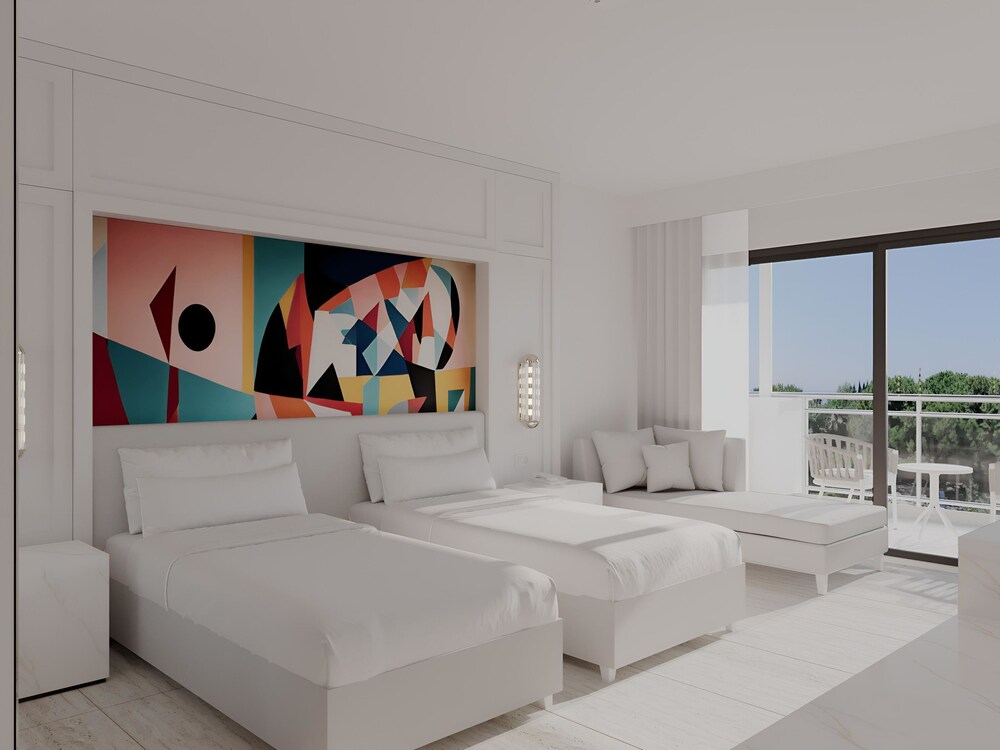 PEARL ROOM LAND VIEW