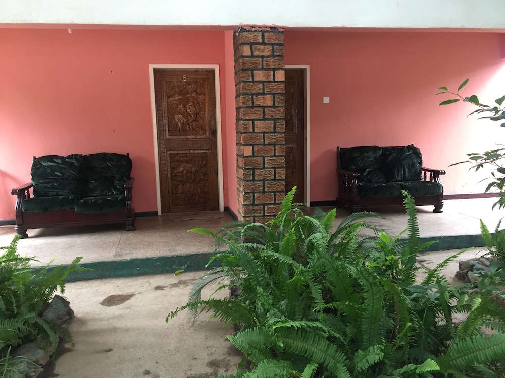 Divine Guest House 13/23