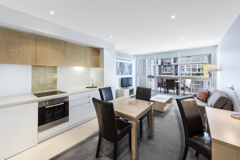 iStay Precinct Adelaide 61/79