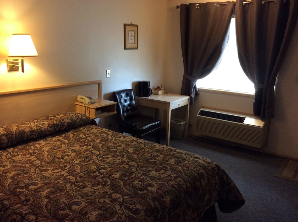 Super 8 by Wyndham Clearwater BC 45/61