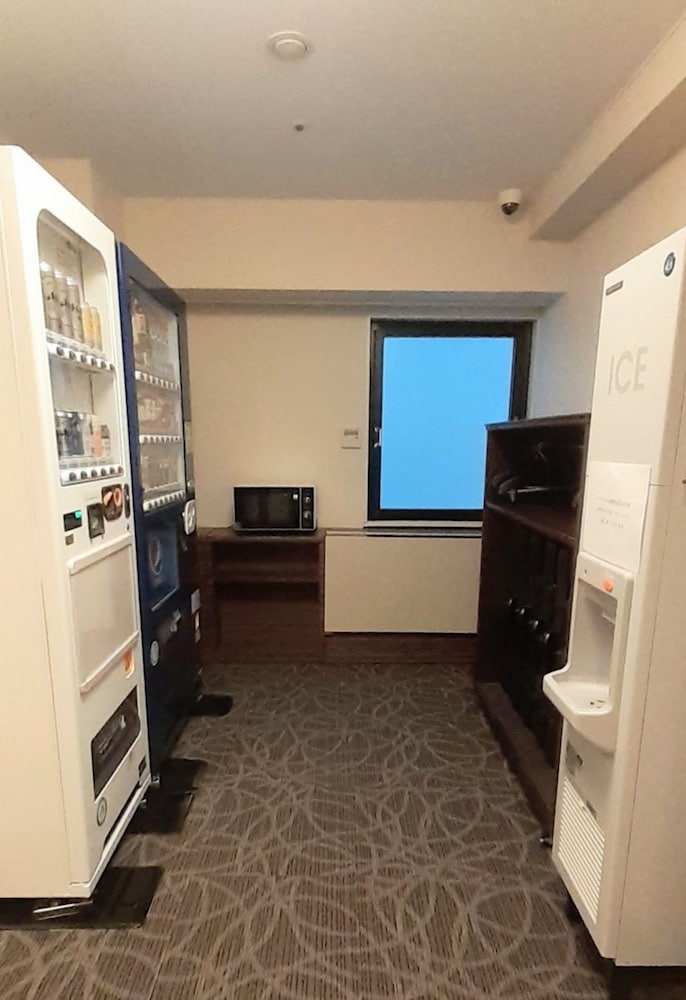 Diamond Hotel 12/50