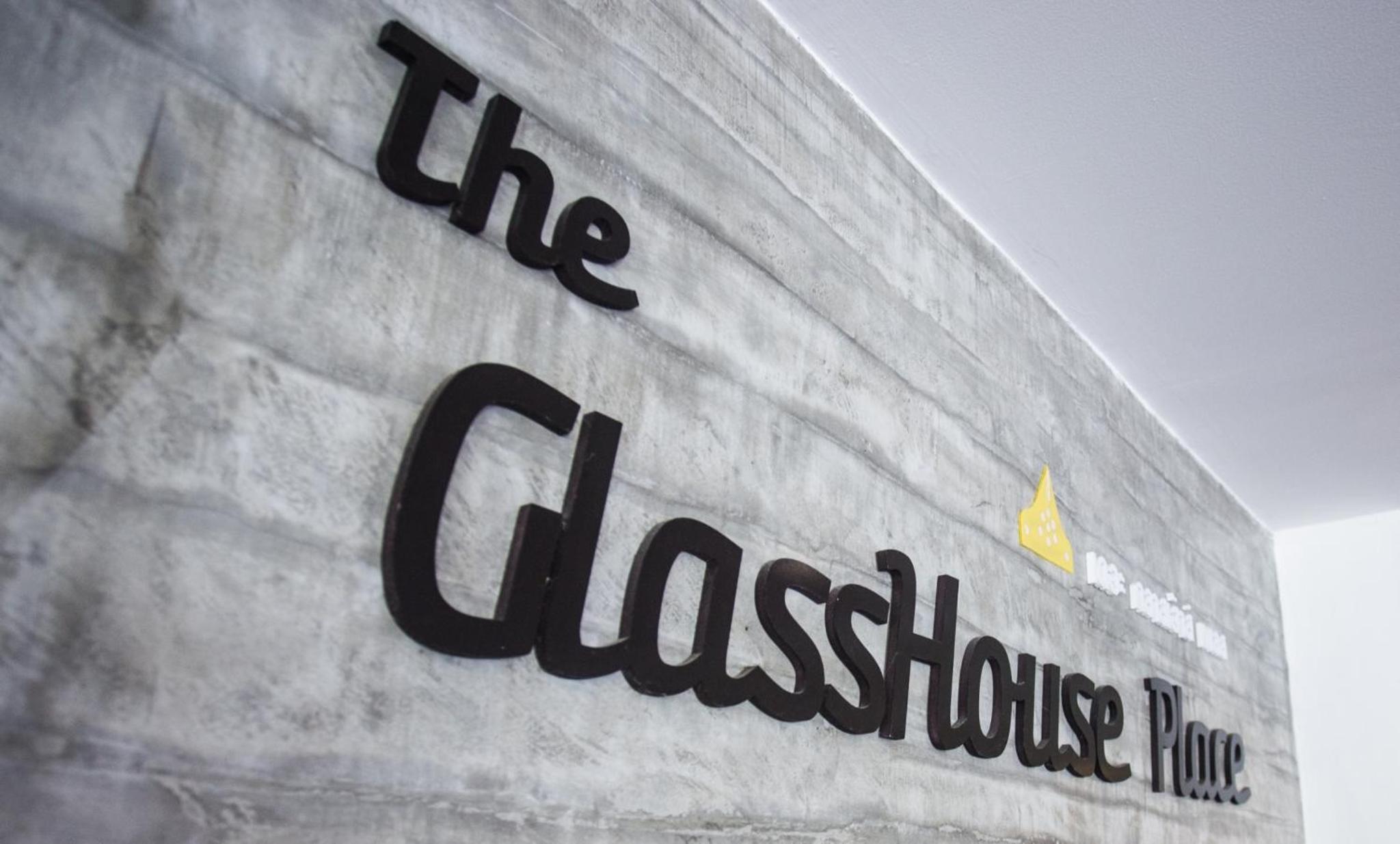 The Glasshouse Place 8/62
