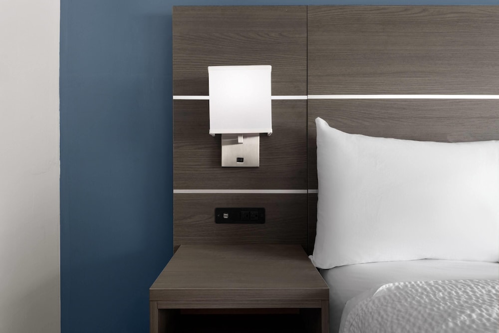 Travelodge by Wyndham Salisbury MD 24/50