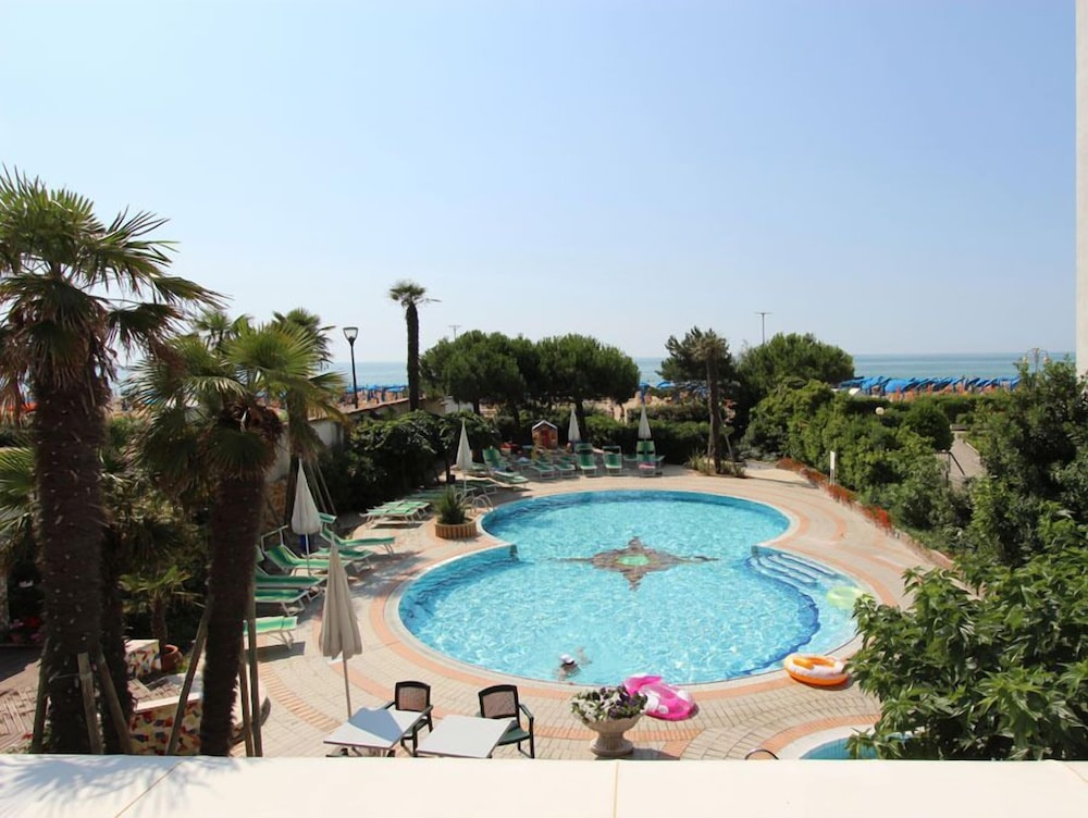 Park Hotel Cellini 42/50