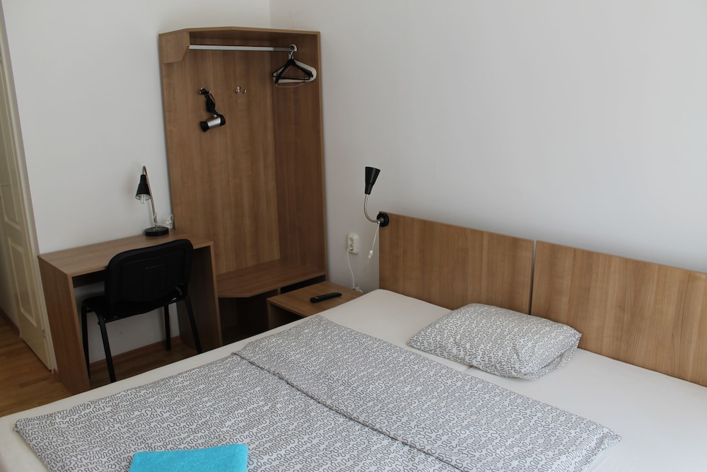 Omega Guesthouse Budapest 20/50