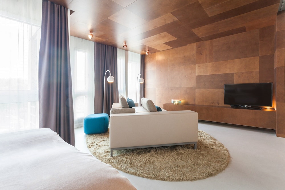 Emma House All Suite 27/60
