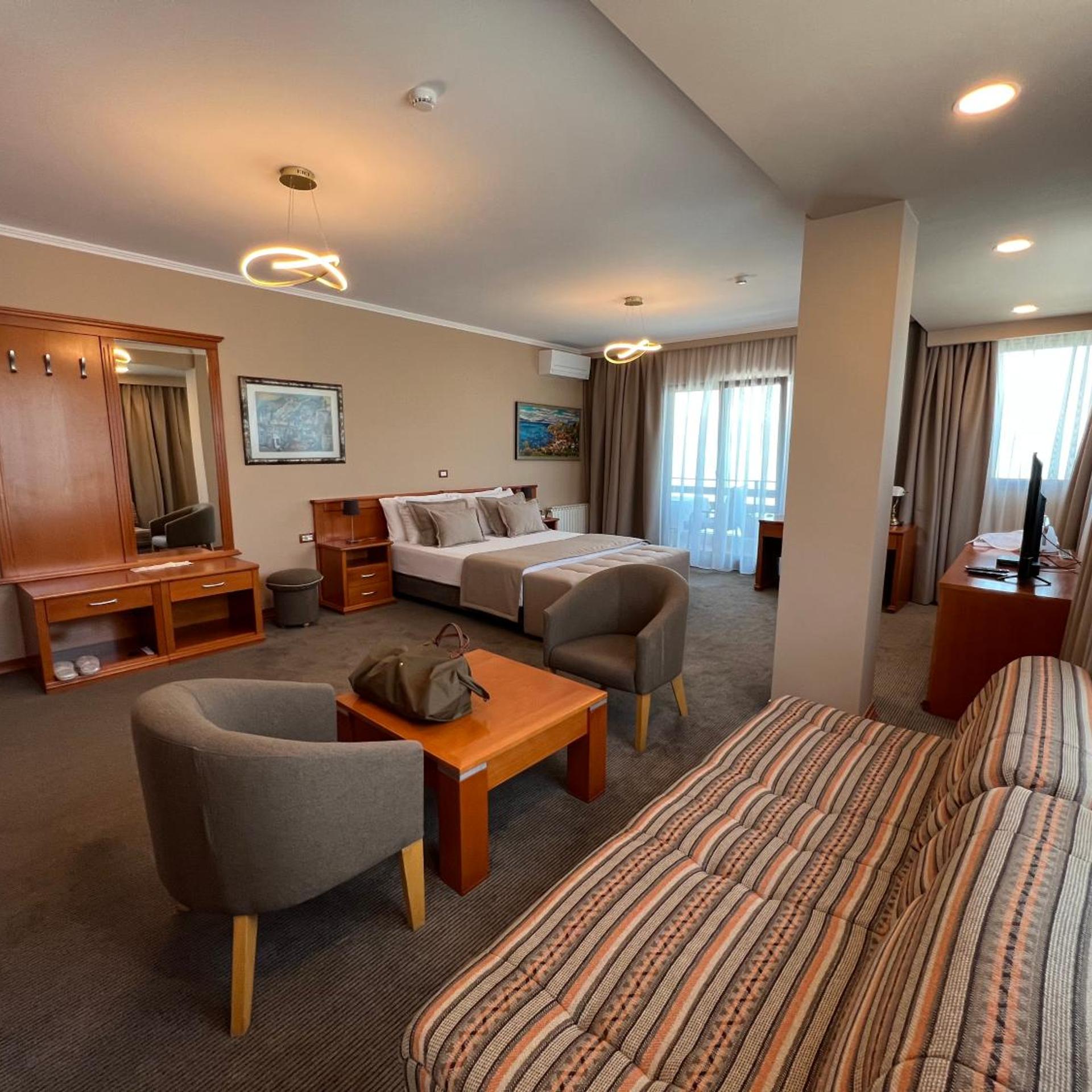 Hotel Millennium Pogradec 46/70