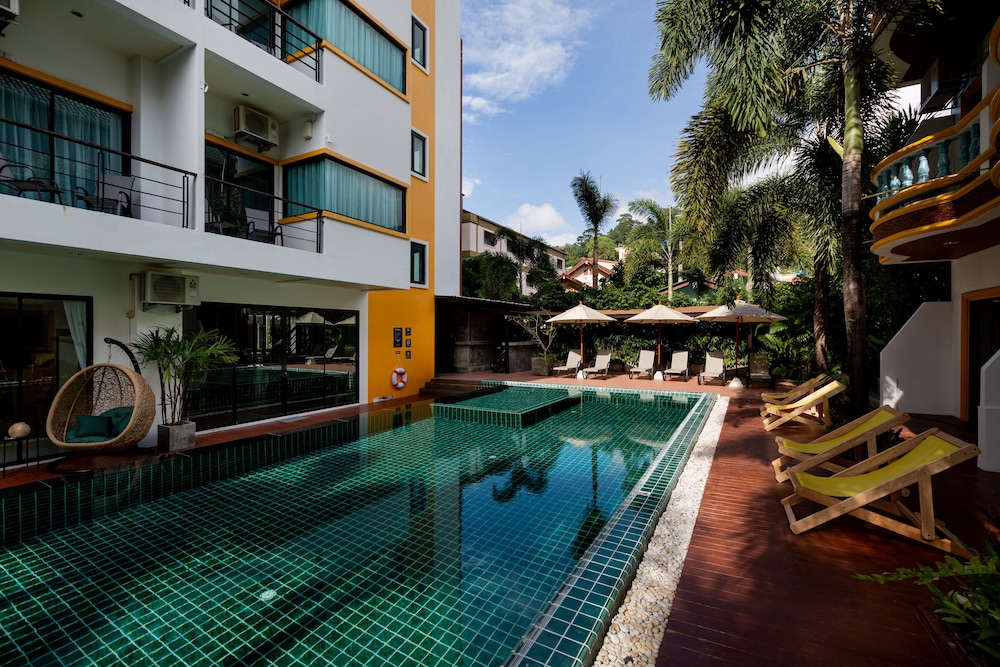 Buasri Boutique Patong 6/100