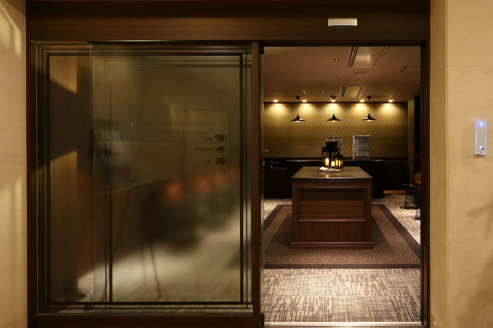 Yokohama Sakuragicho Washington Hotel 64/69