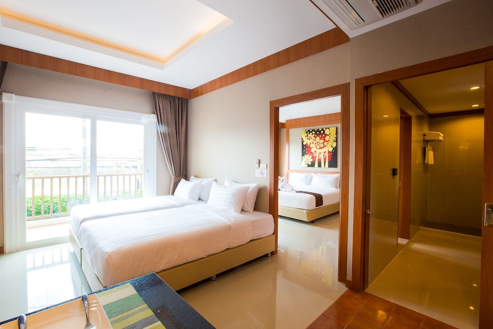 Romantic Khon Kaen Hotel 24/52