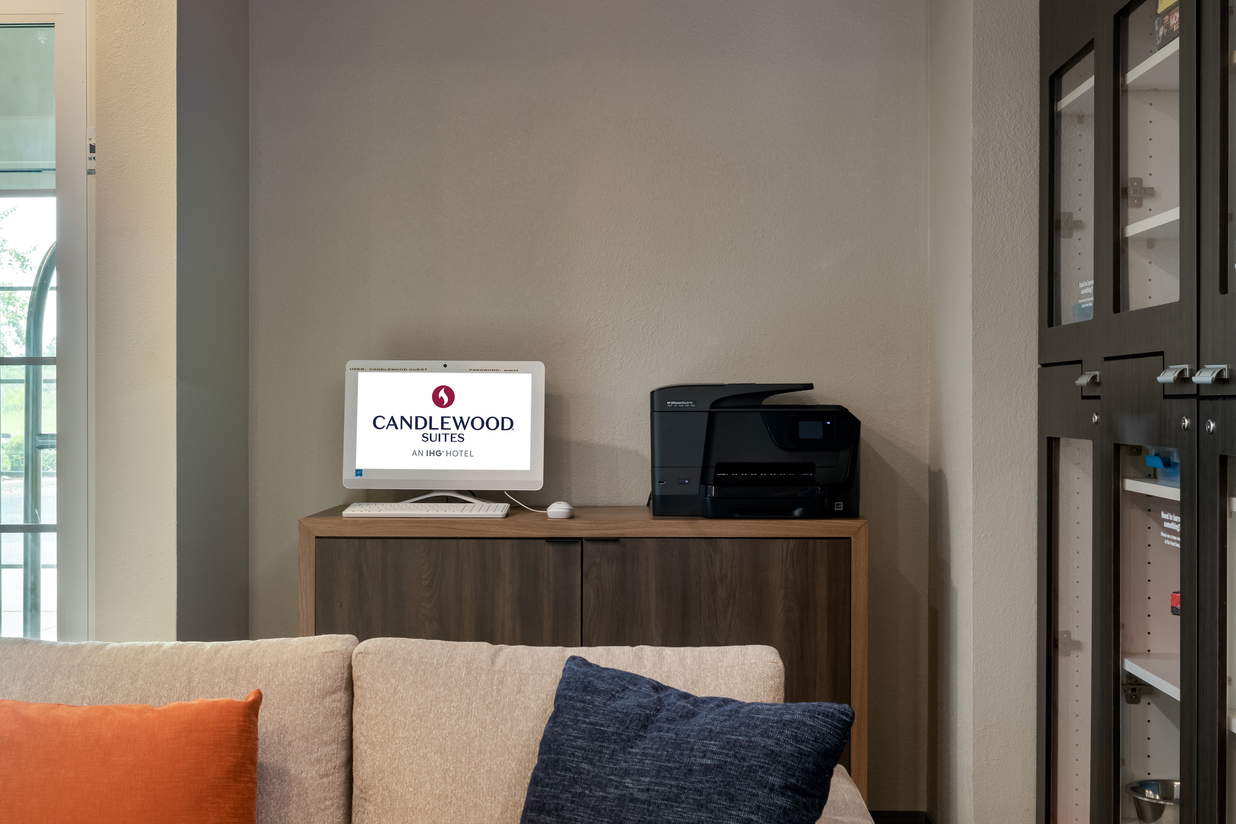 Candlewood Suites Enterprise 13/47