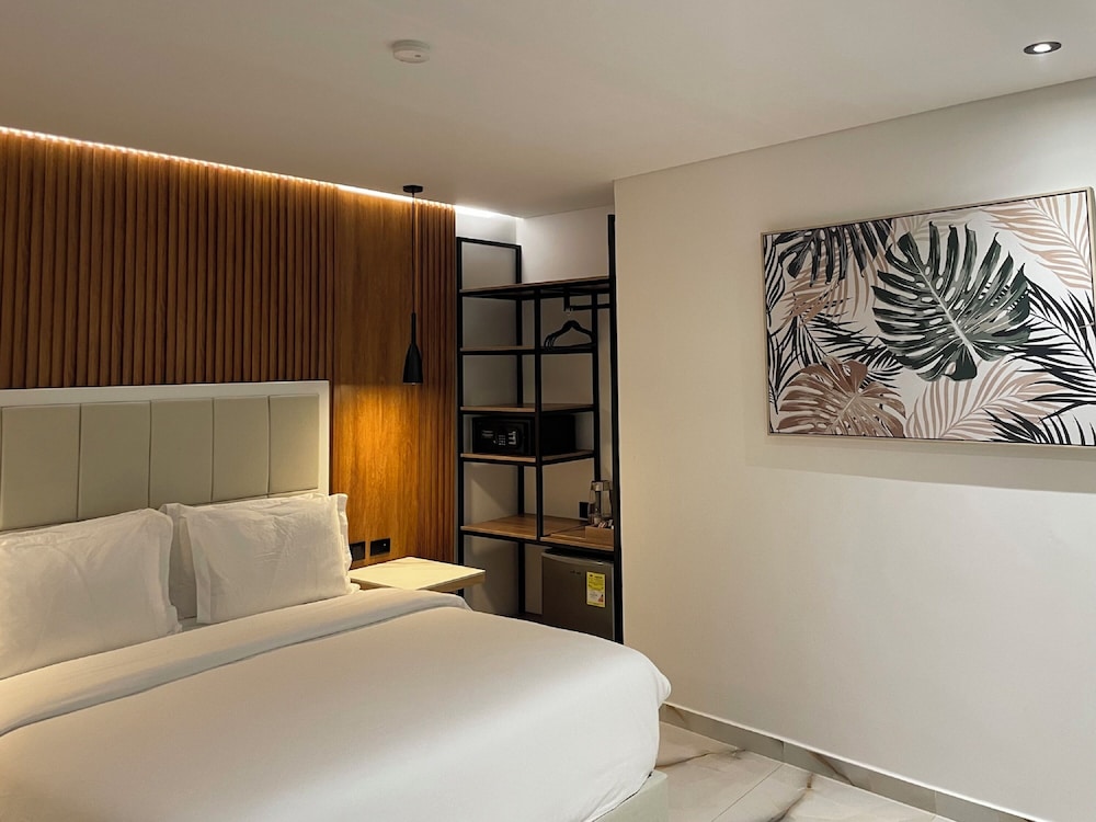 Hotels 111 8/21