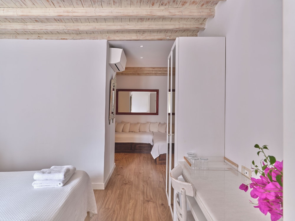 La Maison Kalogera Mykonos Town Hotel 47/50
