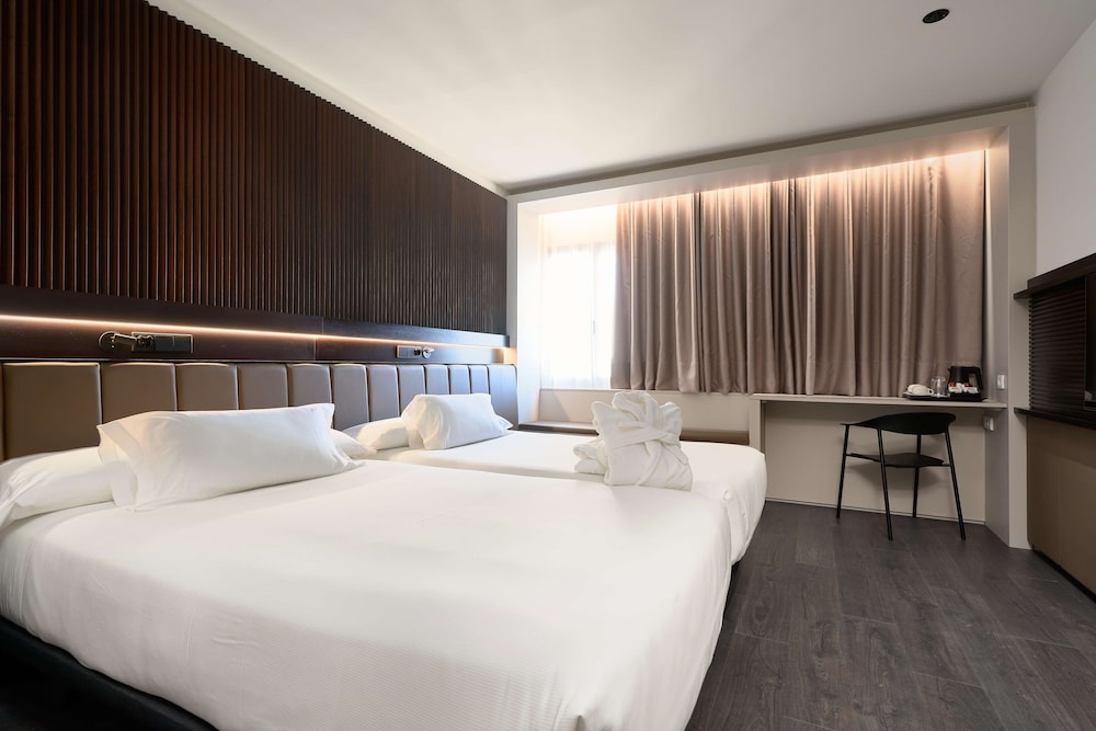 غرفة بريميوم، Becquer Hotel 3/10