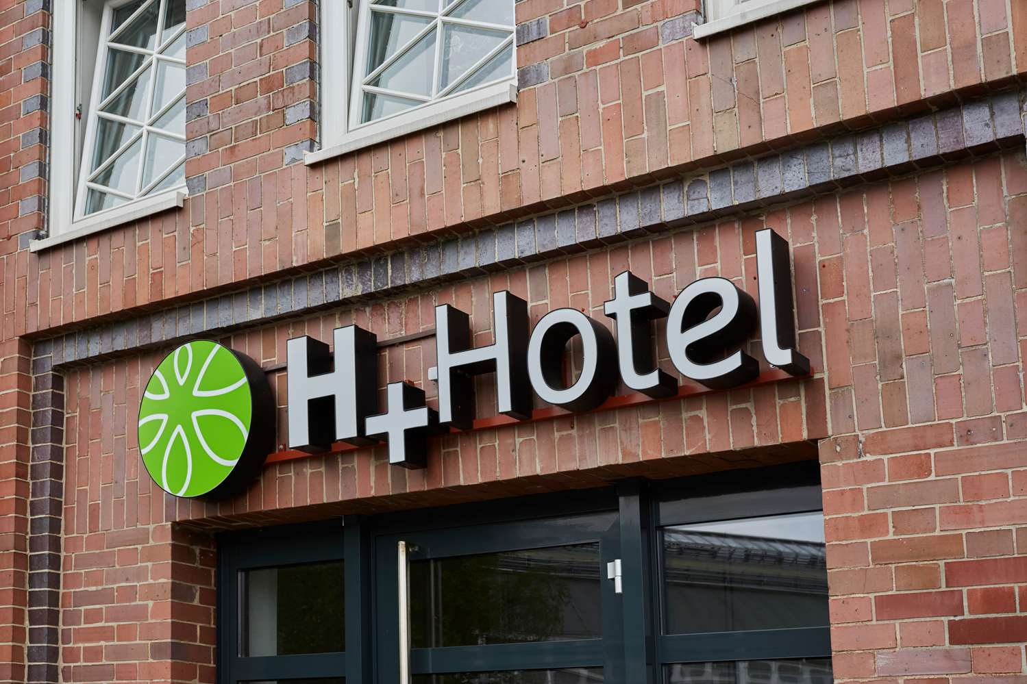 H+ HOTEL LUBECK 4/50