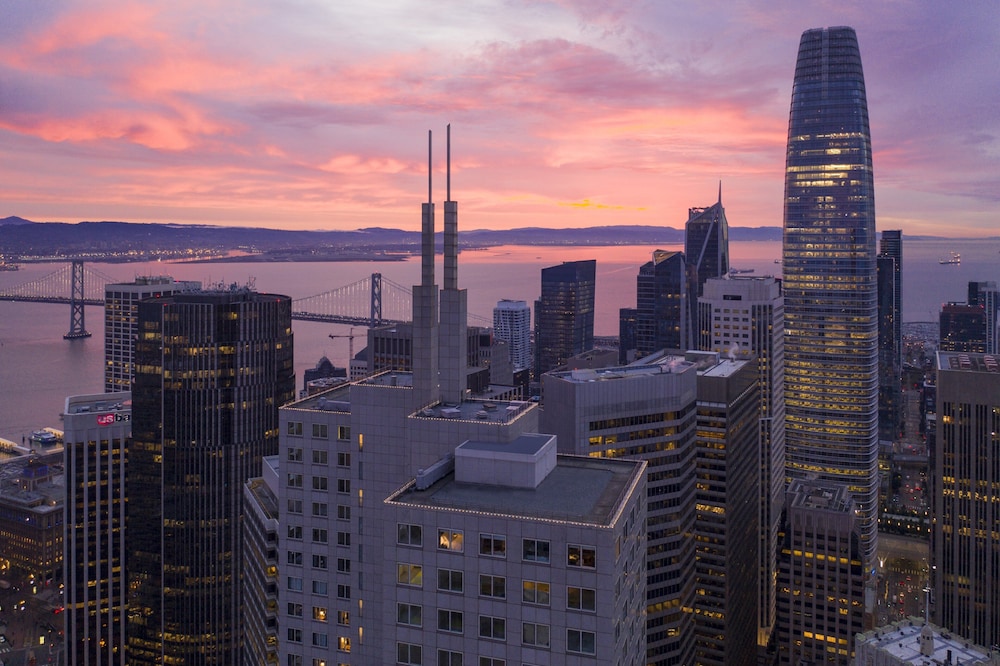 Four Seasons Hotel San Francisco at Embarcadero 42/50
