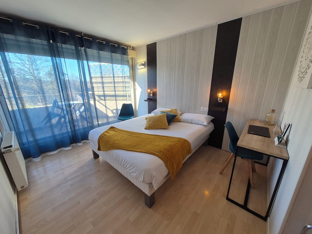 HOTEL LES GRAVADES 12/38
