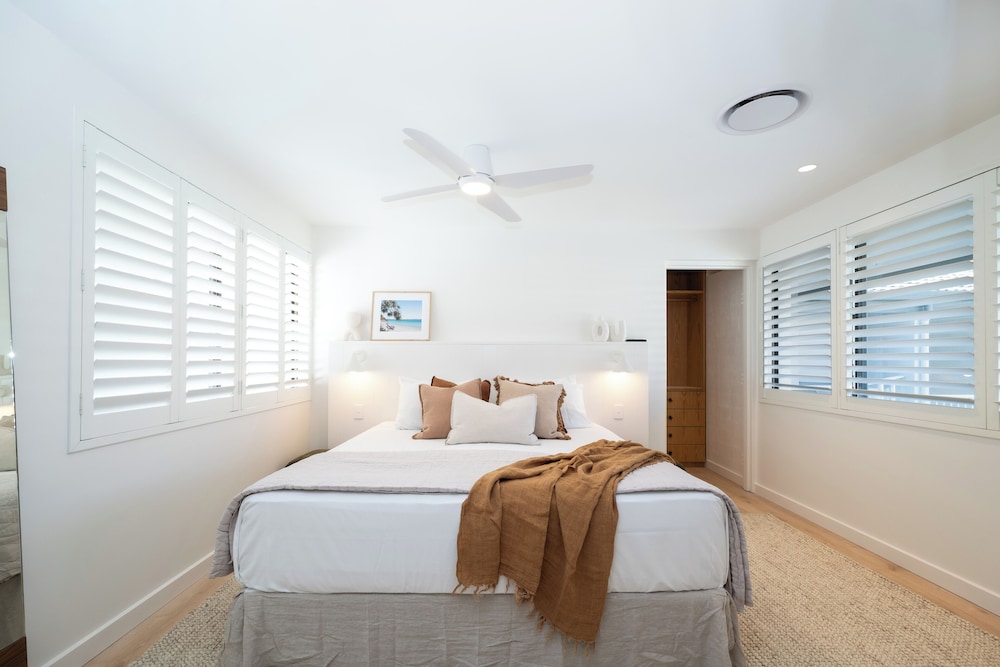3 Bedrooms, Premium, 2 Queen and Twin Beds, Water Front