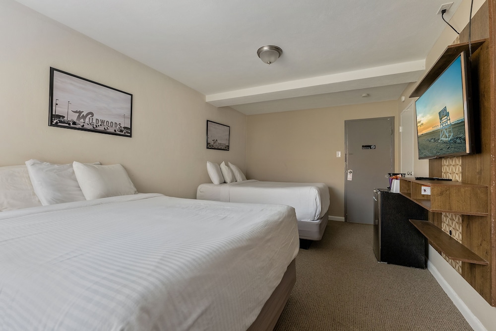 Oceanic Hotel 20/50