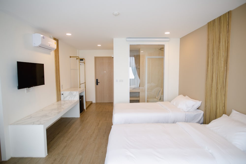 Hotel Agnes 12/25