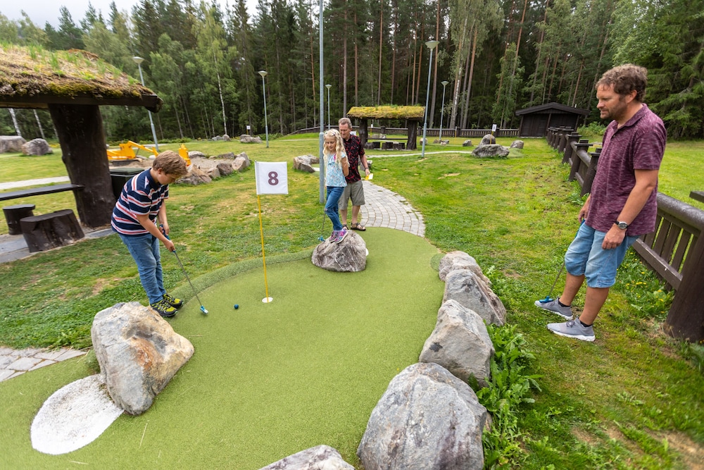 Hunderfossen Hotell & Resort 46/50