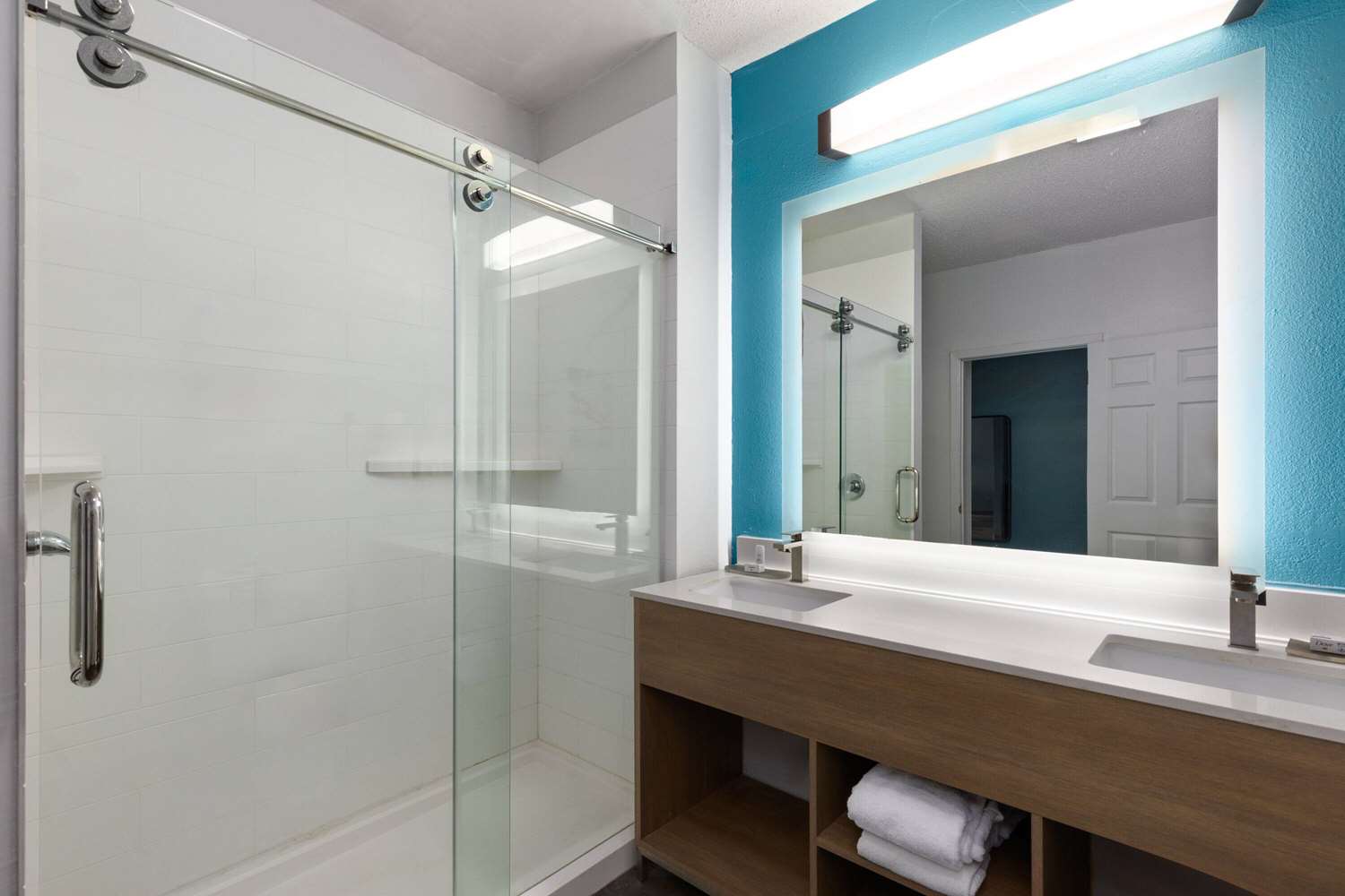 MainStay Suites Decatur River City 42/43